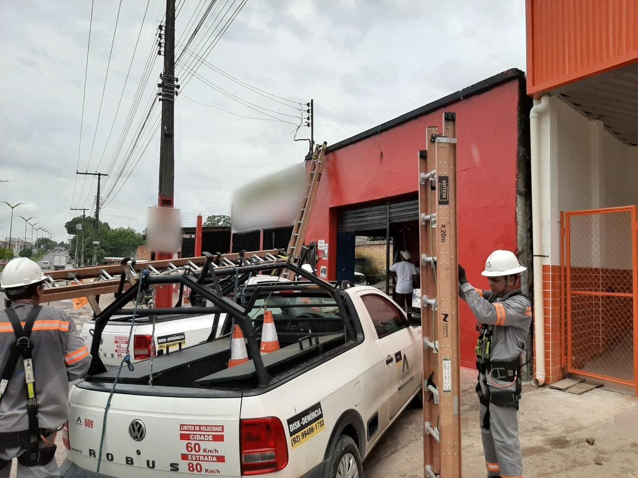 Leia mais sobre o artigo Bairros de Manaus ficarão sem energia durante 3 dias; confira a lista