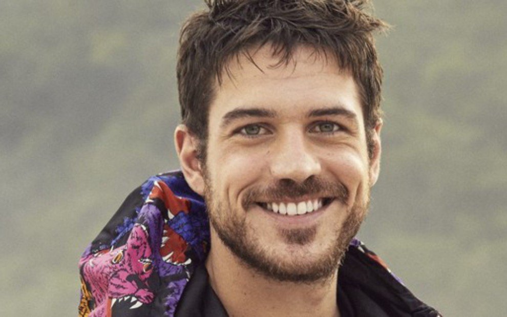 Leia mais sobre o artigo Marco Pigossi após assumir namoro homoafetivo: ‘Que não tenhamos medo de existir’