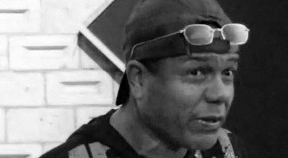 Leia mais sobre o artigo Ex-vocalista da Banda Calcinha Preta é assassinado dentro de casa