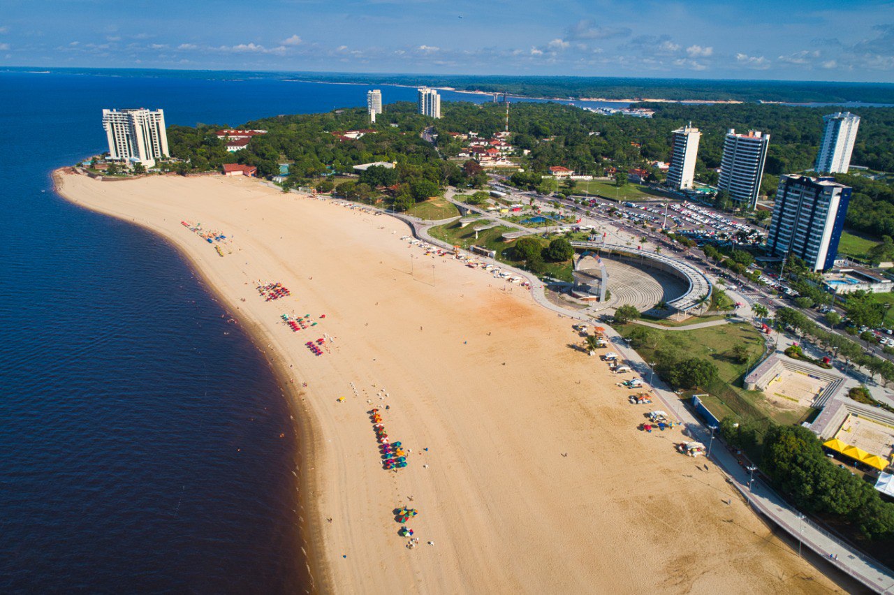 Leia mais sobre o artigo Férias: conheça cinco praias de água doce para curtir o verão no Amazonas