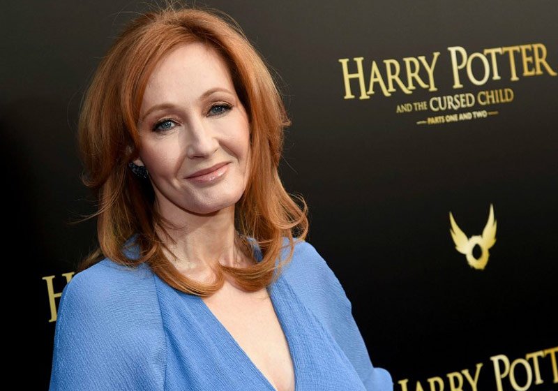 Leia mais sobre o artigo J.K. Rowling ataca novamente com comentários considerados transfóbicos