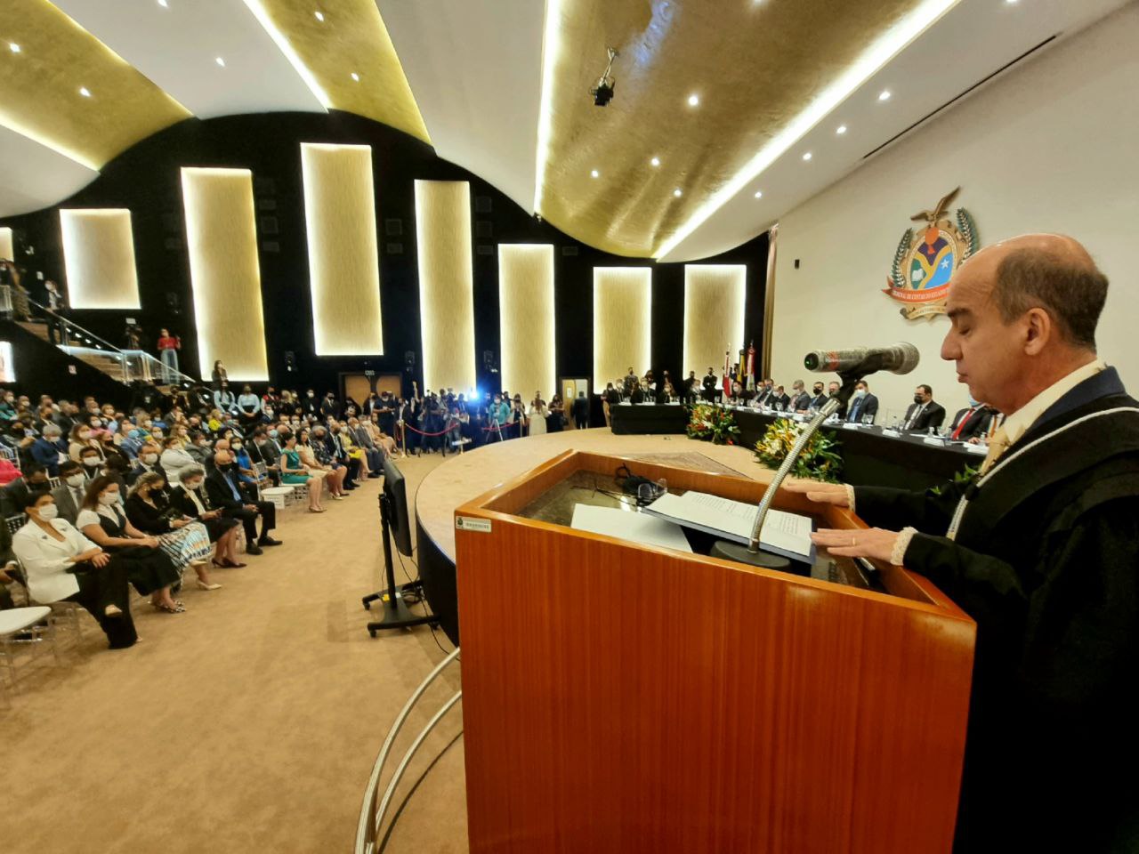 No momento, você está visualizando Conselheiro Érico Desterro assume presidência do TCE Amazonas