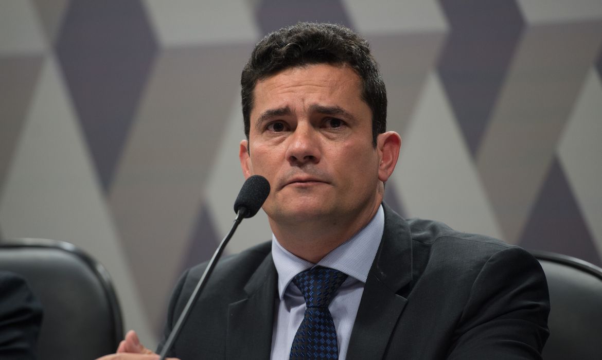 Leia mais sobre o artigo Ex-ministro Sergio Moro testa positivo para Covid-19