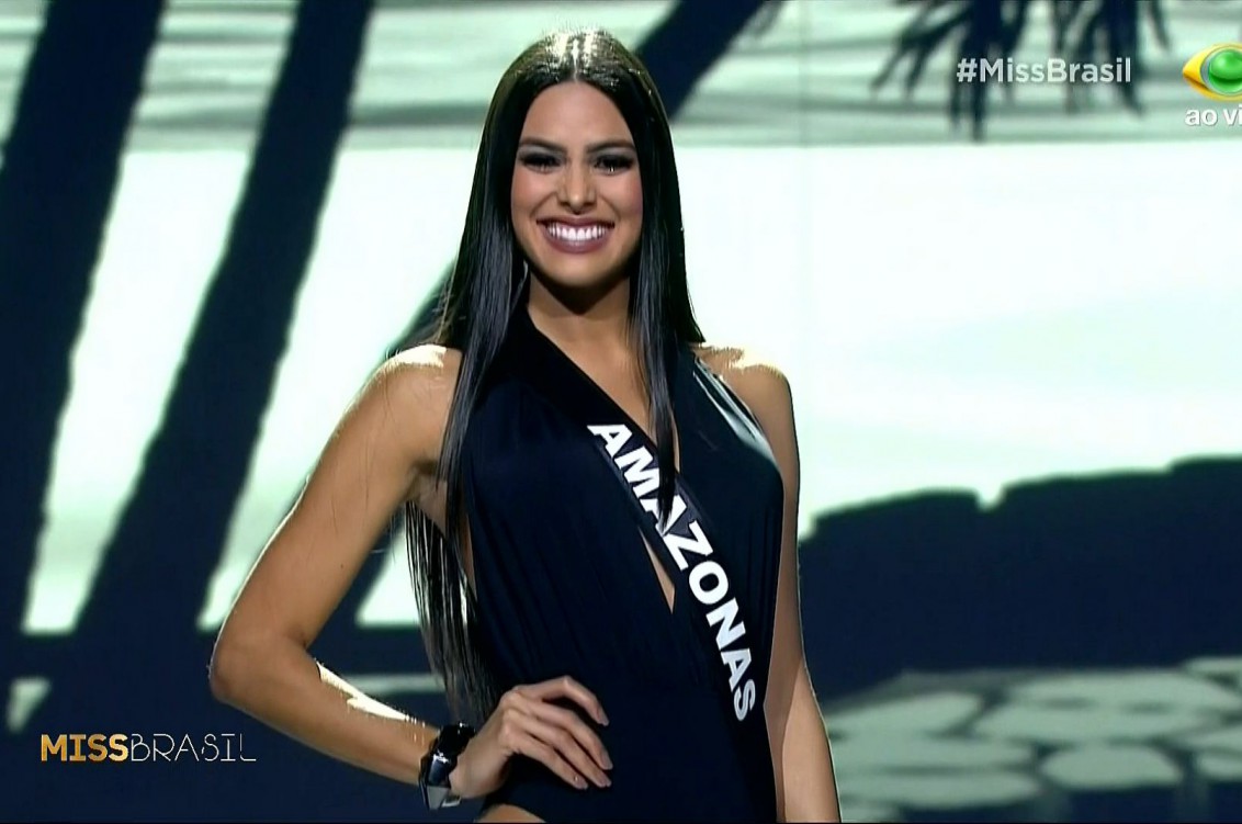No momento, você está visualizando Em Parintins, Miss Brasil Mayra Dias testa positivo para Covid
