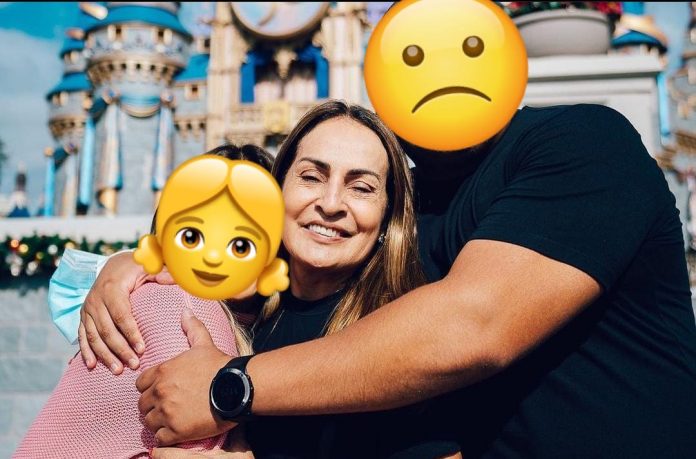 Leia mais sobre o artigo Glória Carrate curte férias na Disney após votar ‘SIM’ para aumento do ‘Cotão’