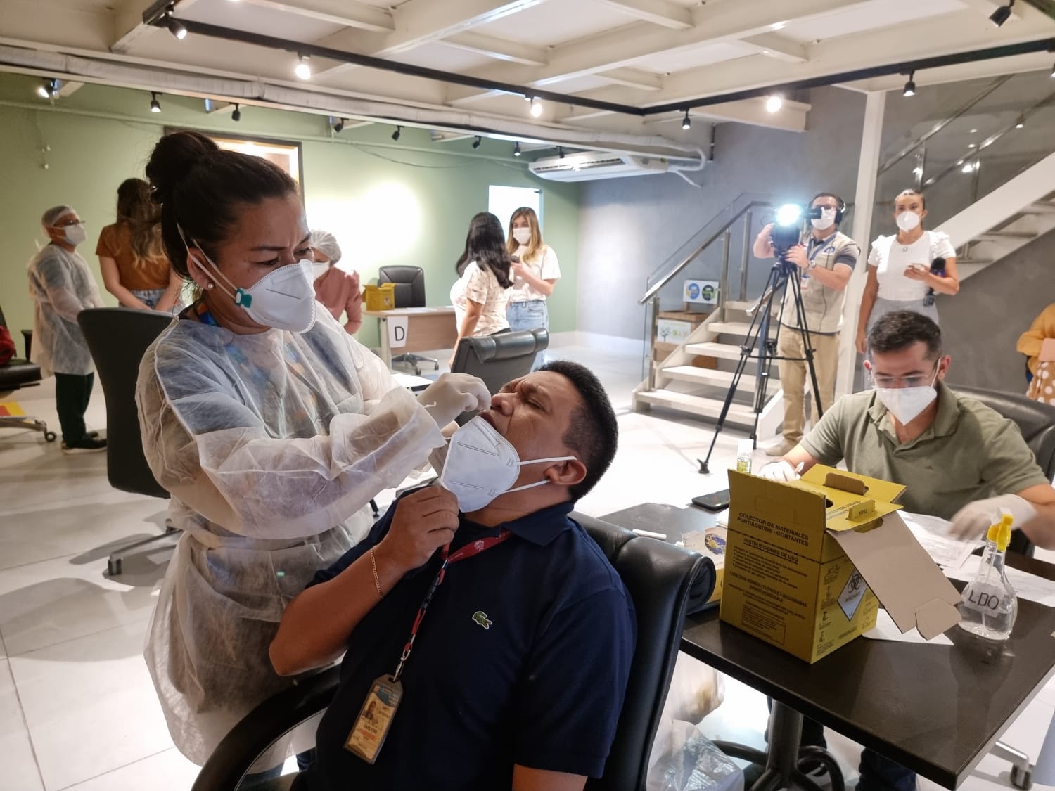 Leia mais sobre o artigo Covid: servidores do TCE-AM passam por testagem em massa