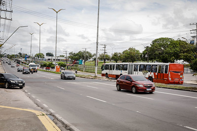 No momento, você está visualizando Obras na avenida Torquato Tapajós são concluídas e trânsito liberado em Manaus