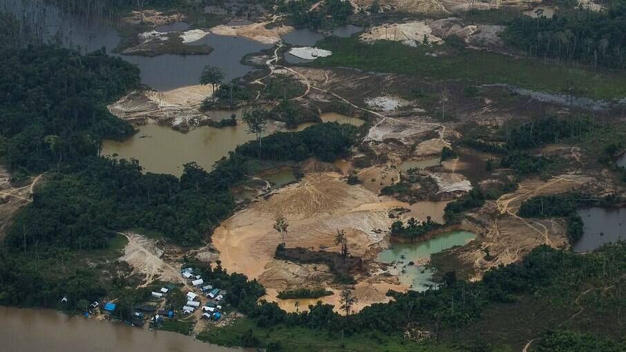 Leia mais sobre o artigo Governo Bolsonaro lança programa para incentivar o garimpo com foco na Amazônia