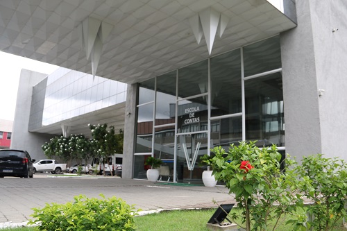 Leia mais sobre o artigo Escola de Contas Públicas abre link de inscrição da abertura do ano letivo