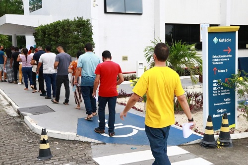 Leia mais sobre o artigo Mais de 26 mil candidatos participam de concurso público da SSP-AM, em Manaus