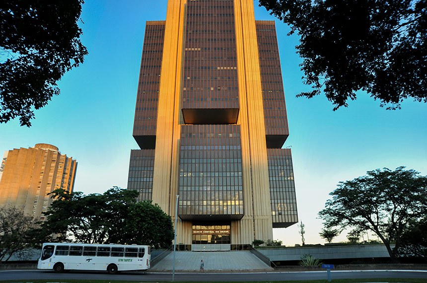 Leia mais sobre o artigo Servidores do Banco Central anunciam greve a partir desta sexta