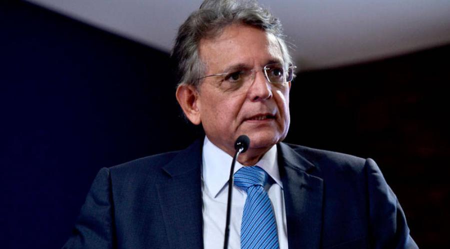 Leia mais sobre o artigo Mesmo sem mandato, Pauderney consegue ser eleito presidente do ‘União Brasil’ no Amazonas