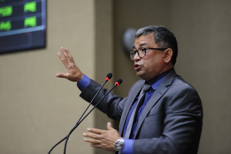 Leia mais sobre o artigo Justiça Eleitoral cassa mandato do prefeito e vice de Iranduba