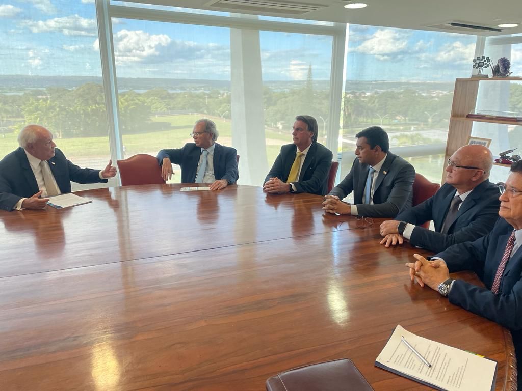 No momento, você está visualizando Wilson Lima se reúne com Bolsonaro e assegura manutenção da competitividade da ZFM