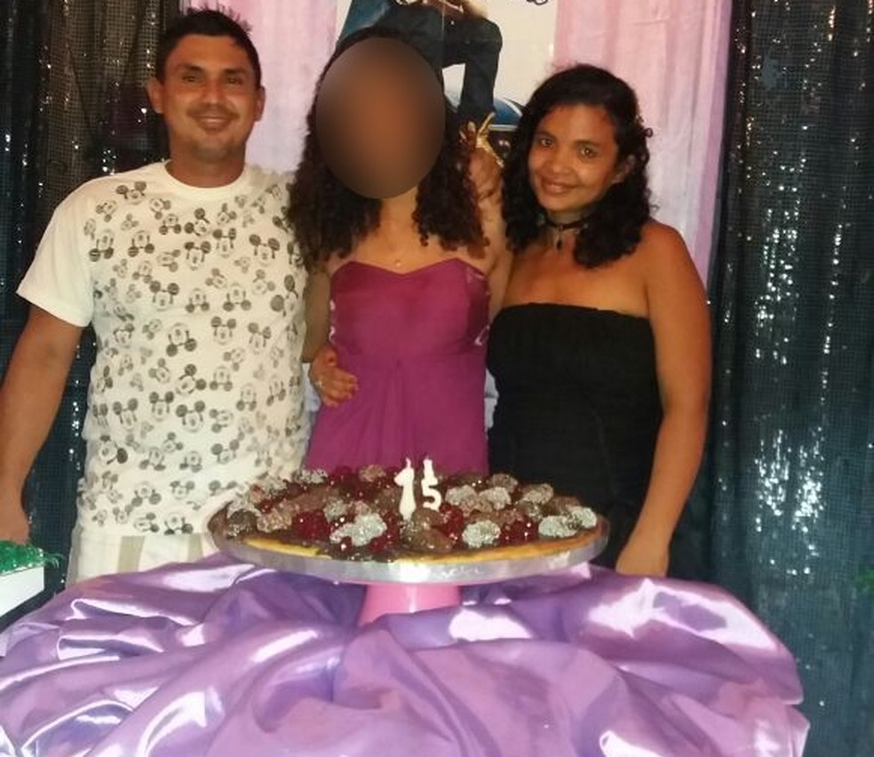 Leia mais sobre o artigo Homem que não aceitou separação e matou ex-mulher a facadas é condenado a 27 anos de prisão, em Manaus