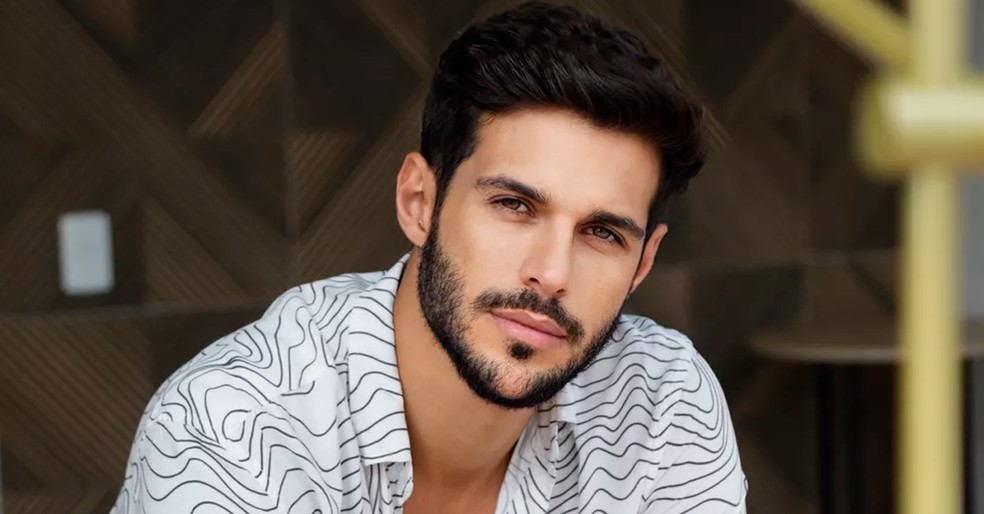Leia mais sobre o artigo Ex-BBB Rodrigo Mussi sofre traumatismo craniano em grave acidente de carro