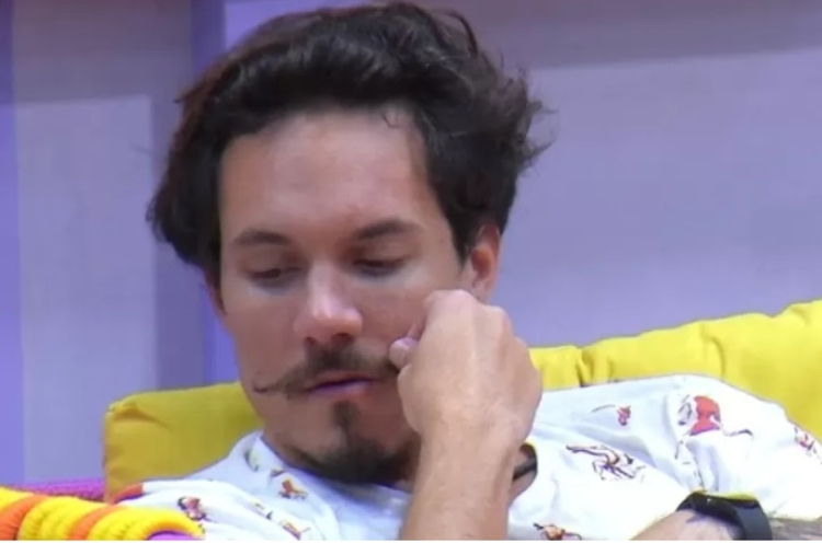 Leia mais sobre o artigo Eliezer dispara sobre Arthur no BBB22: ‘Pega o prêmio logo e dá pra ele’