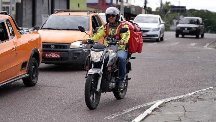 Leia mais sobre o artigo Em Manaus, lista dos contemplados para o programa ‘Kit Pneus’ é divulgada