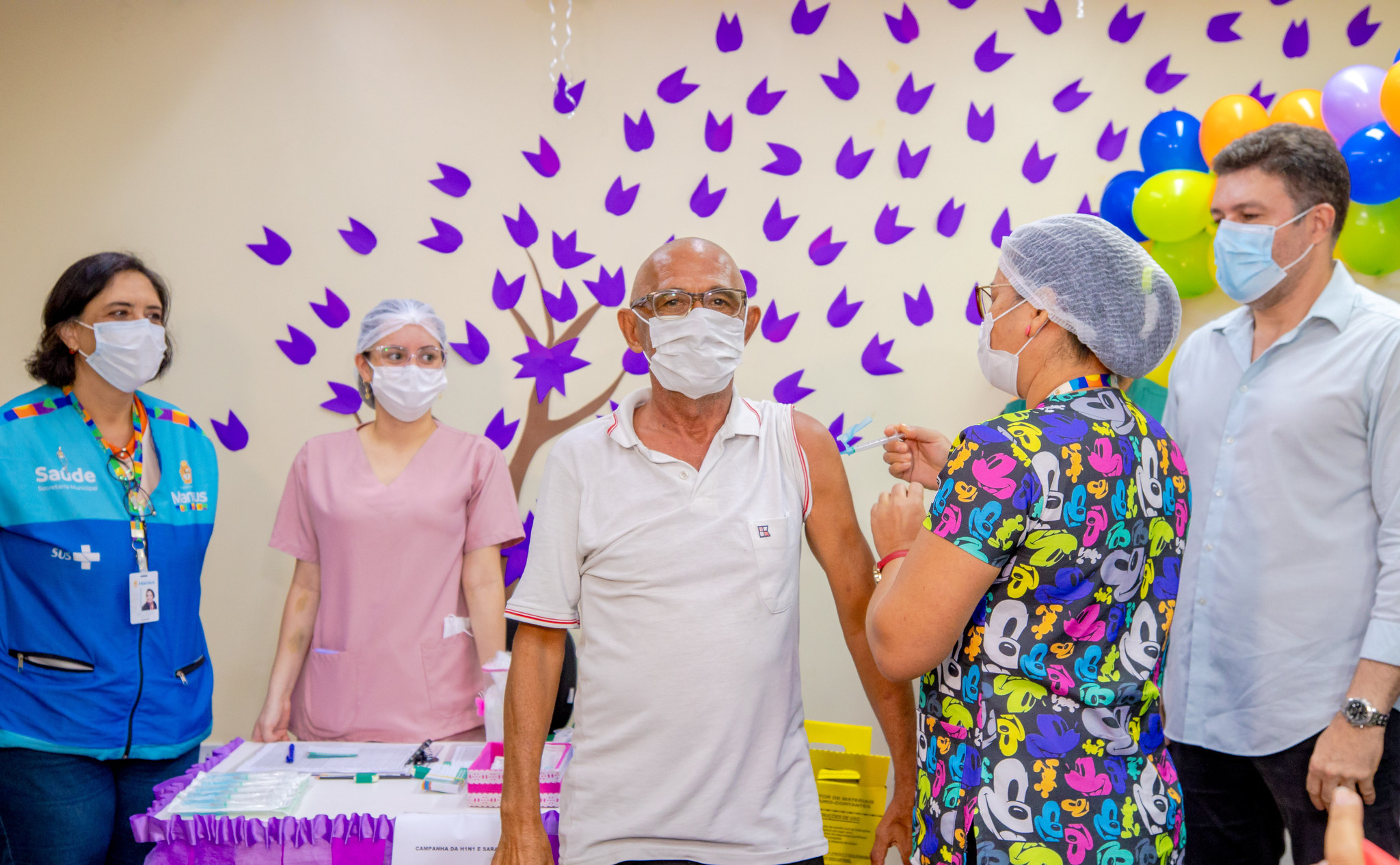 Leia mais sobre o artigo Manaus terá 4 pontos de vacinação contra influenza, sarampo e Covid-19 no domingo (10)