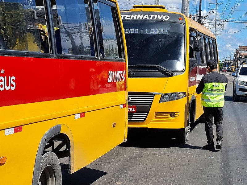 Leia mais sobre o artigo Ônibus alternativos, mototáxis e transporte de fretamento são alvos de fiscalização