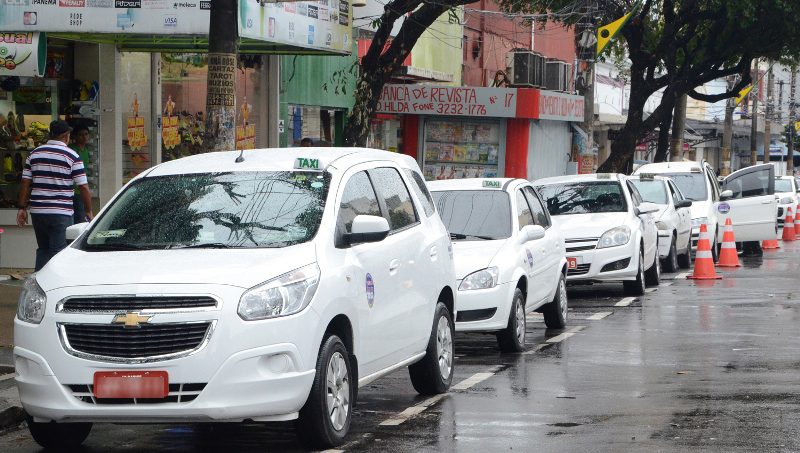 Leia mais sobre o artigo Gasolina vai ser vendida a R$ 3,50 para taxistas de Manaus nesta sexta-feira (22)