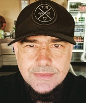 Leia mais sobre o artigo Vocalista do Raimundos, Digão nega ser bolsonarista, mas declara voto em Bolsonaro
