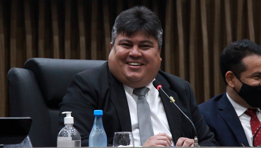 Leia mais sobre o artigo David Reis se livra de investigação e MP arquiva inquérito de compra superfatura