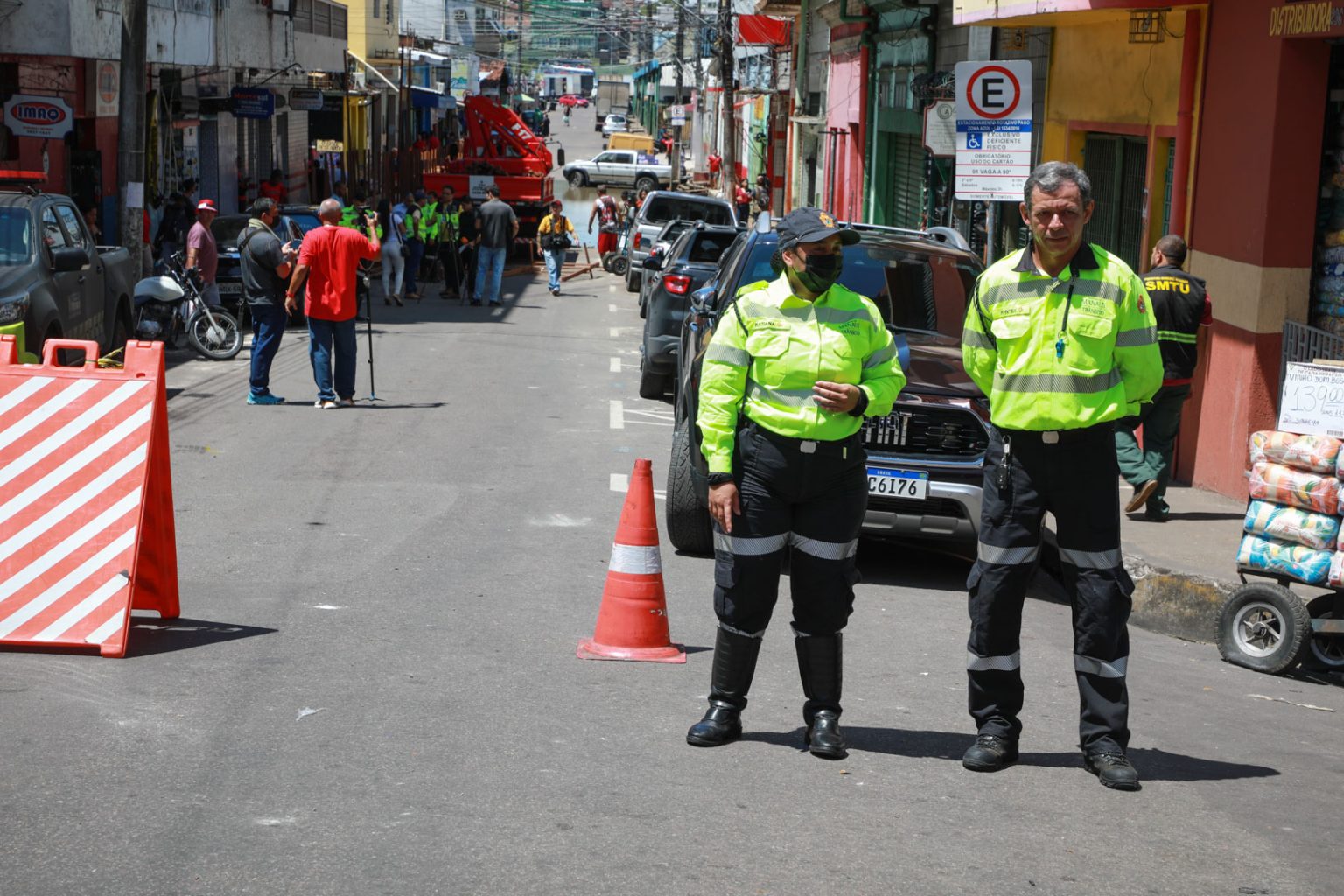 Leia mais sobre o artigo Trecho da rua dos Barés no Centro de Manaus é interditado para veículos