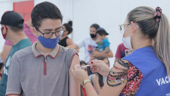Leia mais sobre o artigo Vacinação contra Covid-19 em Manaus terá 10 pontos; veja