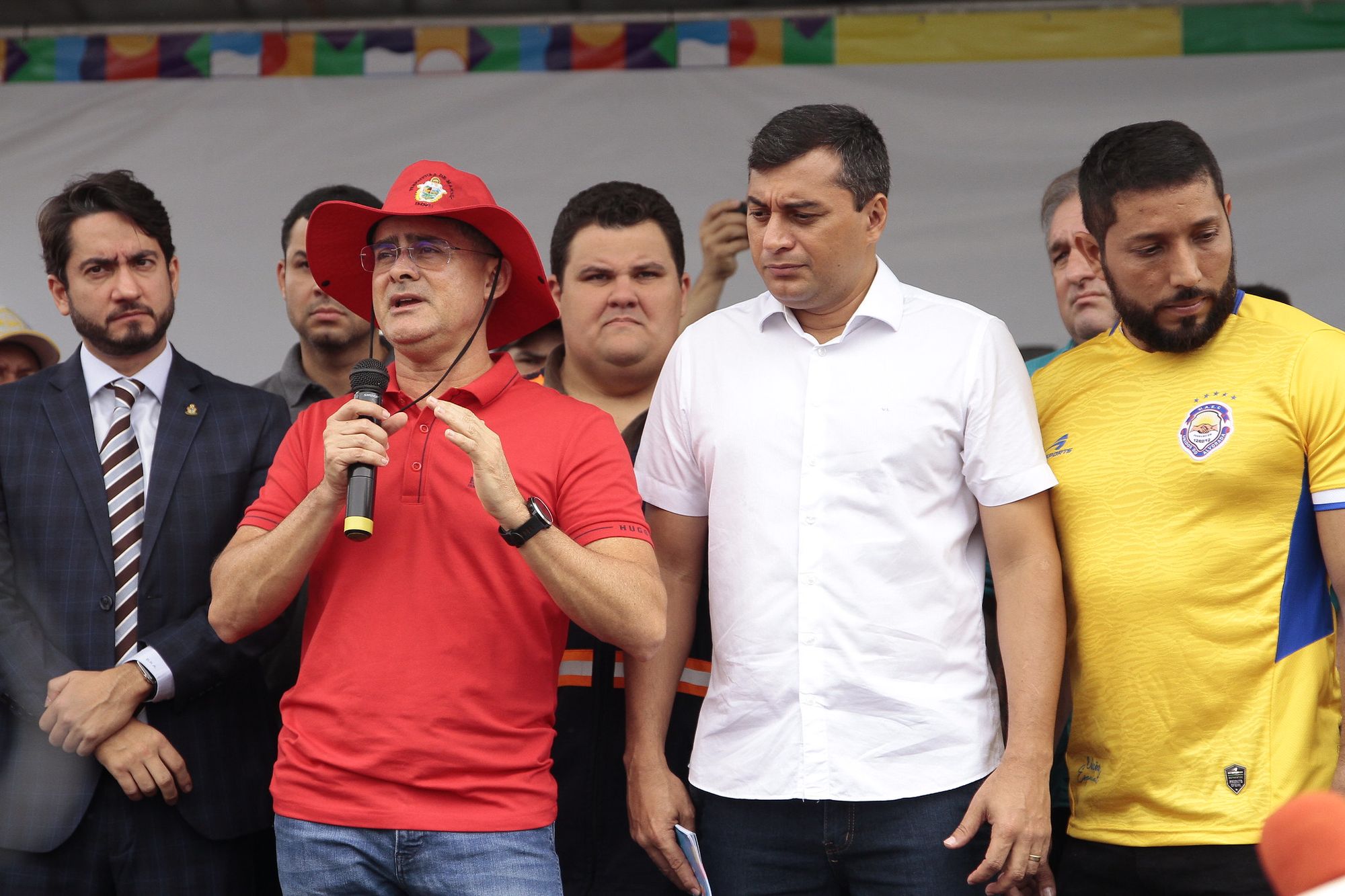 Leia mais sobre o artigo “Imbecil”, dispara David Almeida contra Paulo Guedes