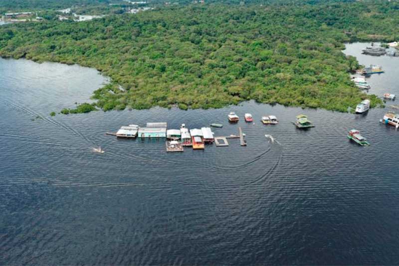 Leia mais sobre o artigo Flutuantes irregulares do Tarumã serão retirados por determinação da Justiça do Amazonas