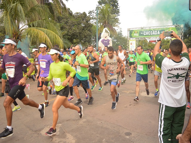Leia mais sobre o artigo Trânsito no bairro São Jorge será alterado amanhã (22) para realização da ‘Corrida da Infantaria’