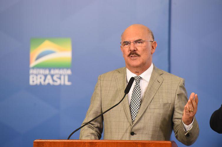 Leia mais sobre o artigo Ex-ministro da Educação deverá ser julgado pela Justiça Federal por suspeita de corrupção