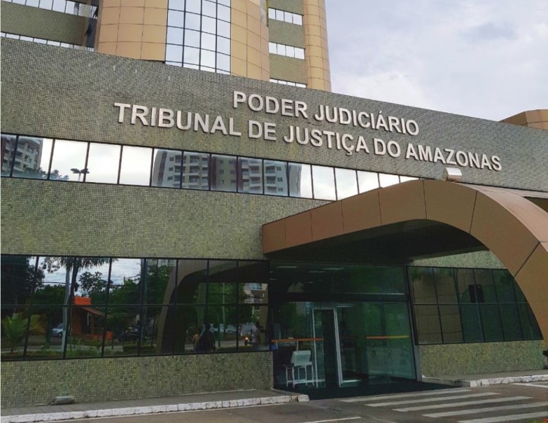 Leia mais sobre o artigo Homem é condenado a 15 anos de prisão por estuprar a própria filha, no Amazonas