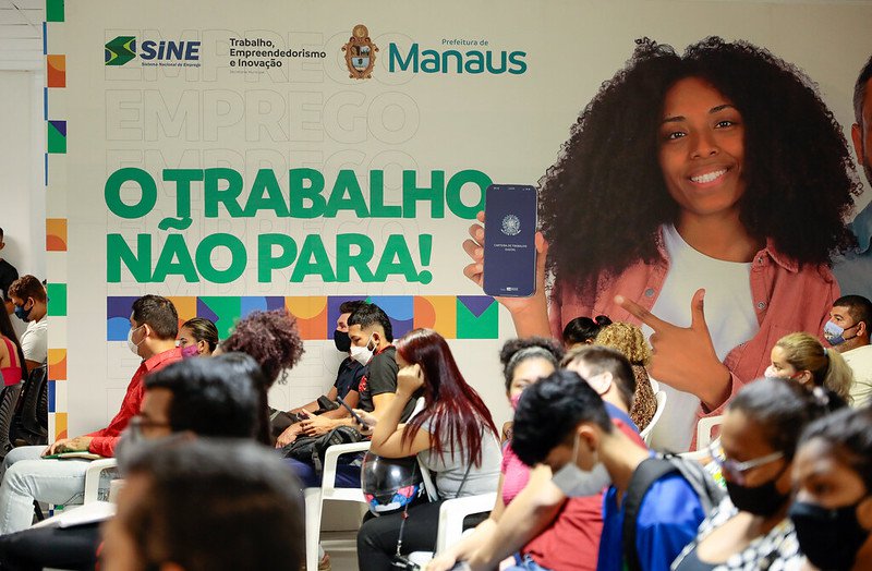 Leia mais sobre o artigo Social Media e mais de 150 vagas de emprego nesta terça no Sine Manaus; confira