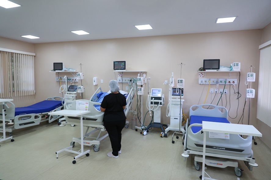 Leia mais sobre o artigo Pela 1ª vez, Parintins terá suporte de leitos de UTI em hospital durante festival
