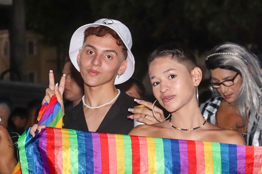 Leia mais sobre o artigo Parada do Orgulho LGBTQIA+ reúne mais de 20 mil pessoas em Manaus