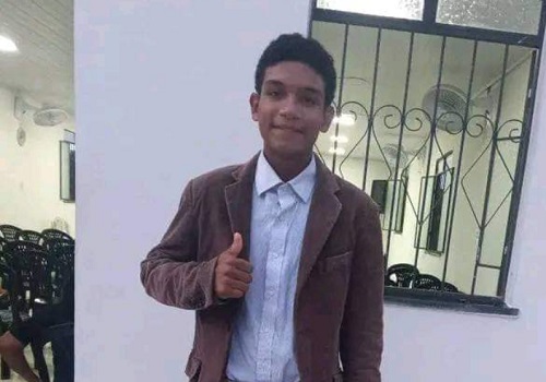 No momento, você está visualizando Família busca ajuda para encontrar adolescente de 14 anos que desapareceu após sair de casa