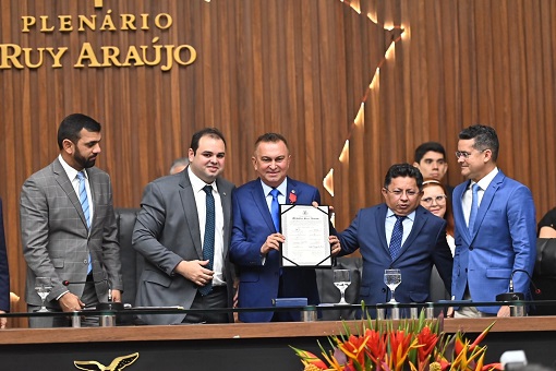 Leia mais sobre o artigo Um reconhecimento à trajetória de vida de Sabá Reis, diz Roberto Cidade sobre homenagem a ex-deputado na Aleam