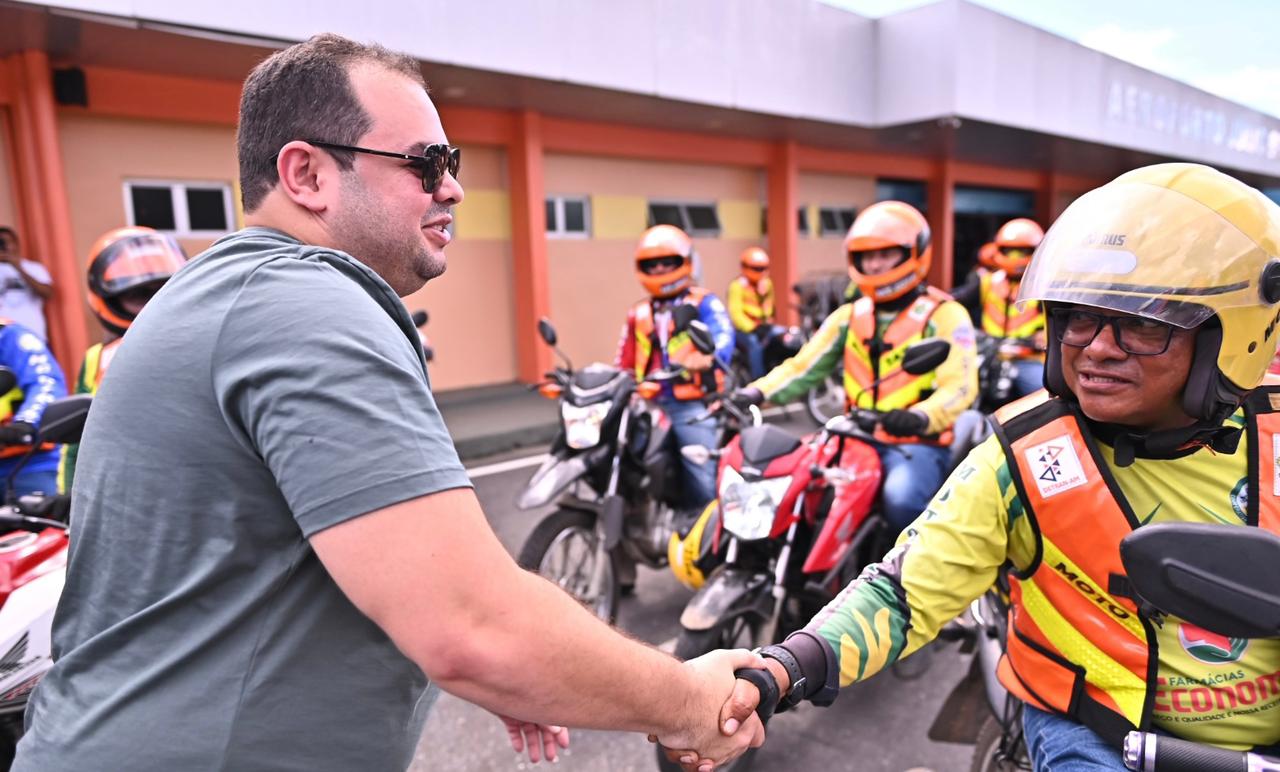 Leia mais sobre o artigo Incentivador da cultura regional, Roberto Cidade está em Parintins para prestigiar o 55º Festival Folclórico