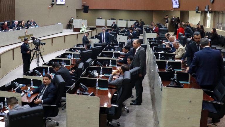 Leia mais sobre o artigo Vereadores aprovam aumento no ‘Auxílio Aluguel’ de Manaus