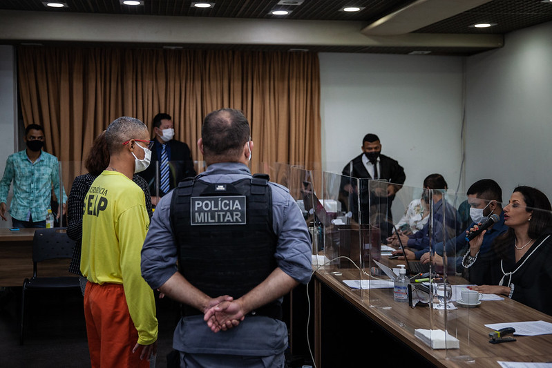 Leia mais sobre o artigo Em Manaus, homem que dopou e matou sobrinha de 14 anos é condenado a 17 anos de prisão