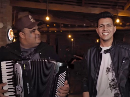Leia mais sobre o artigo Shows de Vitor Fernandes e Tarcísio do Acordeon em Borba são suspensos