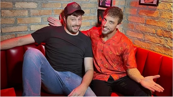 Leia mais sobre o artigo Danilo Gentili sai em defesa de Léo Lins após piada com crianças com hidrocefalia