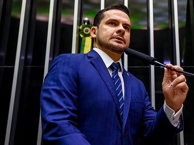 Leia mais sobre o artigo Chacina do Jacarezinho: Capitão Alberto Neto é condenado por divulgar fake news