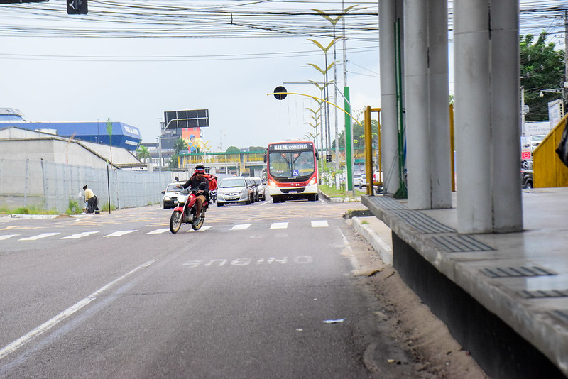 Leia mais sobre o artigo Motoristas do transporte coletivo estarão recebendo orientações sobre o retorno do corredor para ônibus