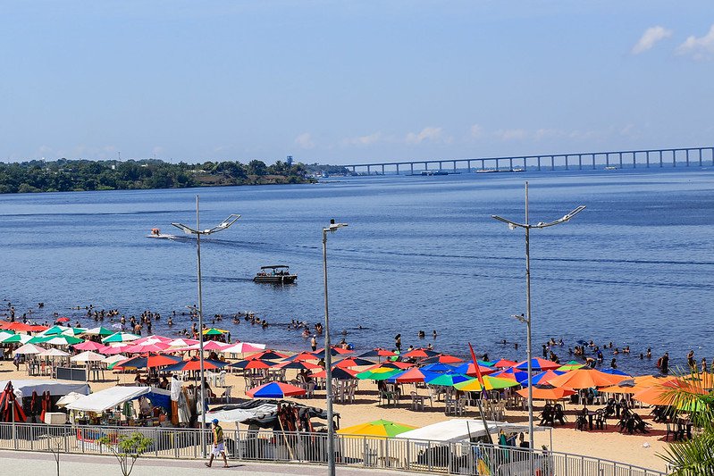 Leia mais sobre o artigo Prefeitura alerta para distanciamento de embarcações na praia da Ponta Negra