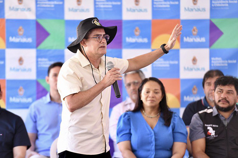 Leia mais sobre o artigo David Almeida sanciona Lei de Diretrizes Orçamentárias para o ano de 2023