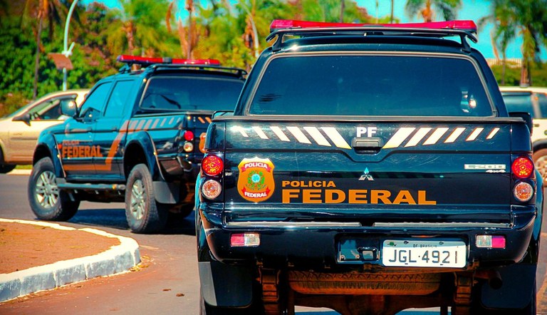 Leia mais sobre o artigo Em Manaus, nove homens são presos pela PF por transporte ilegal de minério