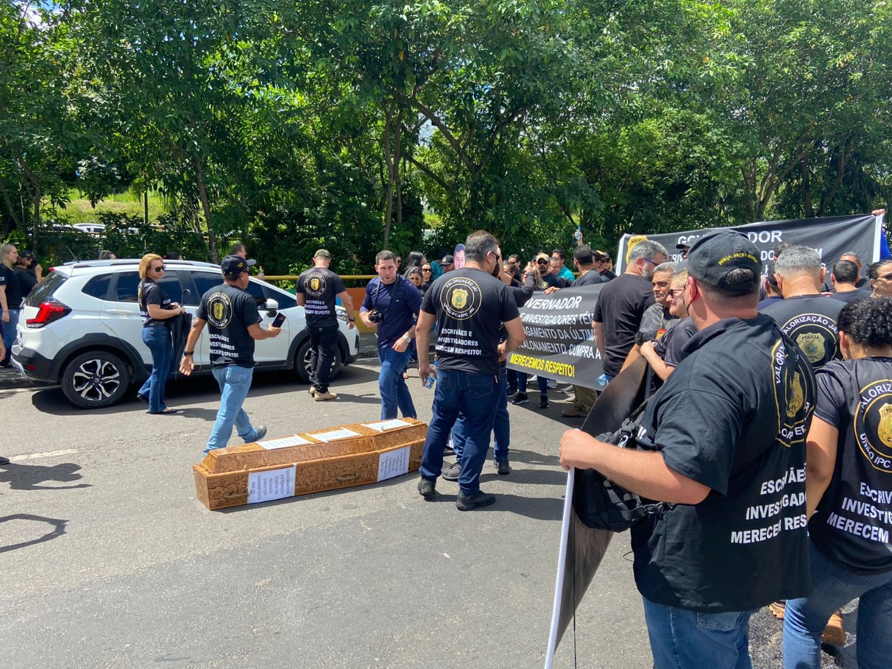 Leia mais sobre o artigo Greve dos policiais civis do Amazonas é suspensa por através de liminar  de liminar